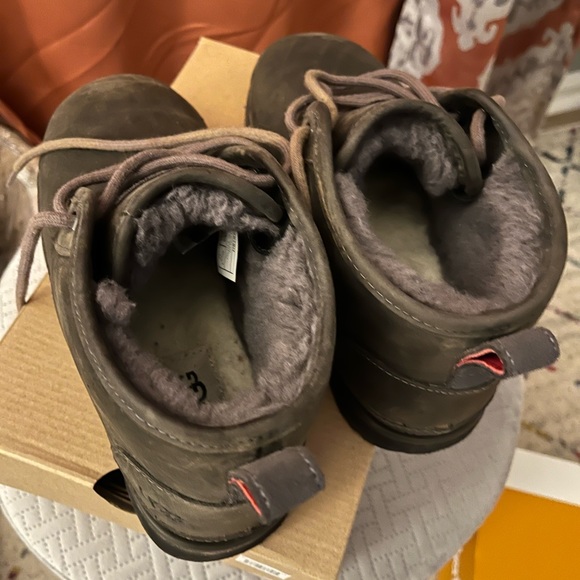 Worn - Big Boys, Dark Grey, Waterproof Winter Ugg Boots, Size 6 - Picture 3 of 5